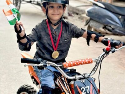 Kids Petrol Dirt bike for sale in Delhi