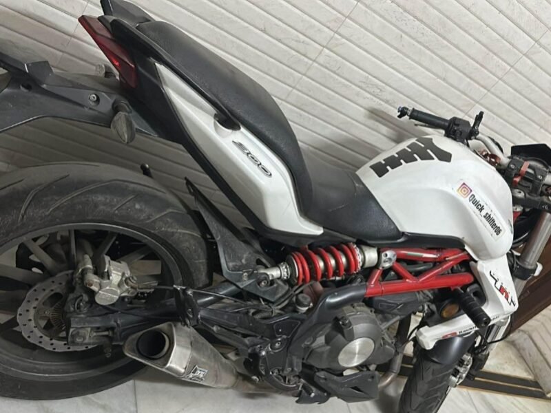 2018 Benelli 300i Anniversary Edition for Sale in Delhi