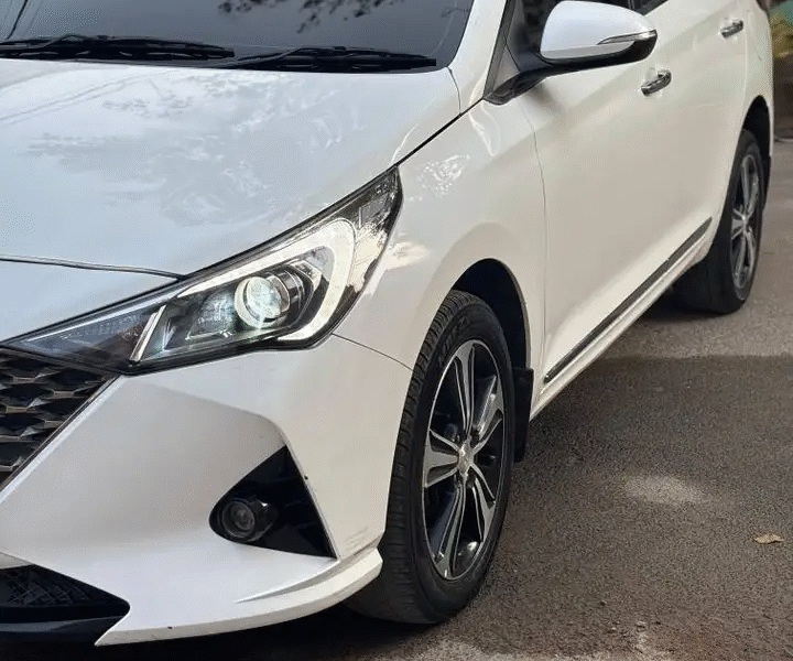 Hyundai Verna 1.6 SX – 2019 Top Model (Push Start)